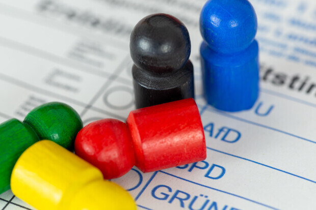 Vom Antifa-Schutzwall zur Brandmauer