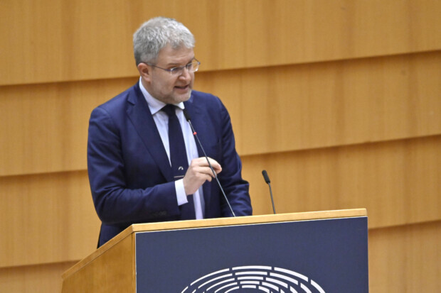 Italienischer Politiker kritisiert Wunsch europäischer Linker nach Zensur von X und Musk