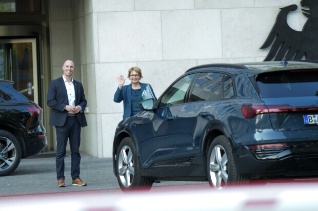 Mini-Migrationsgipfel: Das Imperium versucht zurückzuschlagen