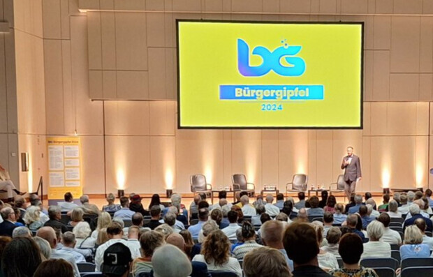 Die 12 Stuttgarter Artikel