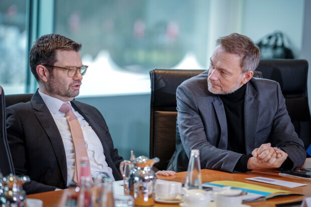 Entgegen aller Versprechen: Wie die Bürokratie tatsächlich wächst