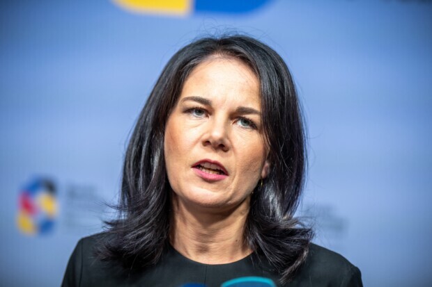 Warum macht das Auswärtige Amt aus dem Baerbock-Essen weiter ein Staatsgeheimnis?