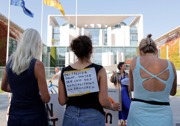 Im Elfenbeinturm: Der deutsche Kunstbetrieb in der Relevanzkrise