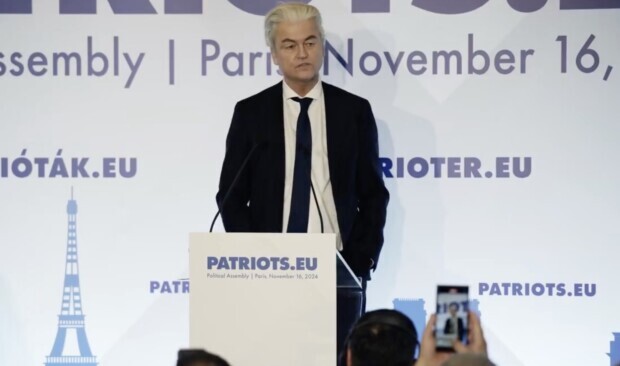 Geert Wilders und Viktor Orbán auf dem Parteitag der „Patrioten für Europa“: Führungsstärke im Kulturkampf