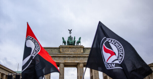 Kindesmissbrauch in Berliner linksautonomen Kreisen: Grooming und Pädophilie