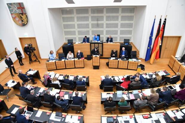 Saarland-Abgeordnete genehmigen sich Zulagen in Millionenhöhe