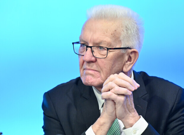 Winfried Kretschmann will, dass Heranwachsende (noch) weniger lernen