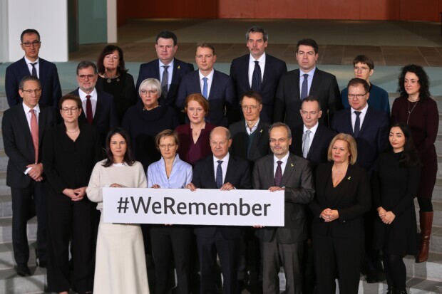 Erinnerung an historischen Völkermord – Ignoranz des aktuellen Judenhasses