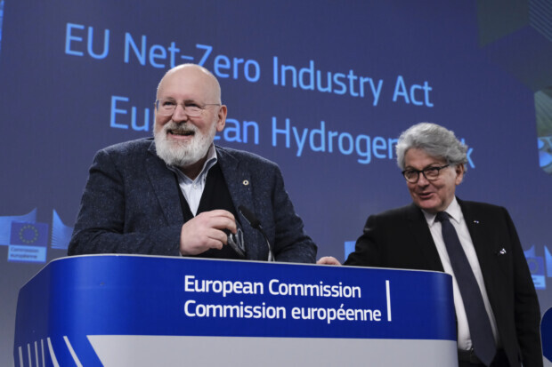 Vorwürfe gegen Timmermans: Millionenförderung für Klima-NGOs unter Verdacht