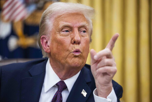 Rückführungen oder Sanktionen: Trump setzt Abschiebungen nach Kolumbien durch