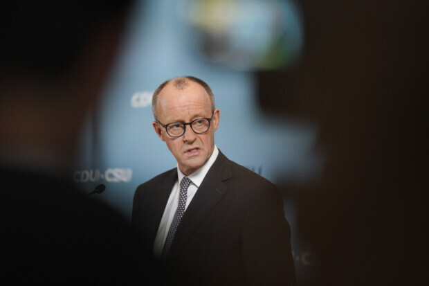 Trotz Rekordeinnahmen des Staates will Friedrich Merz die Schuldenbremse kippen