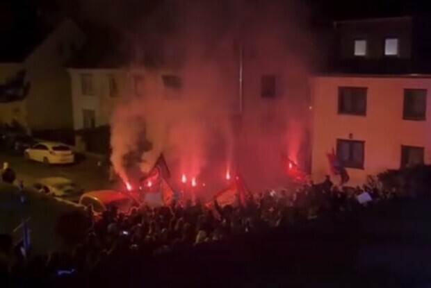 Die Saat geht auf: Randale vor CDU-Büros und gratismutige Merkel-U-Boote