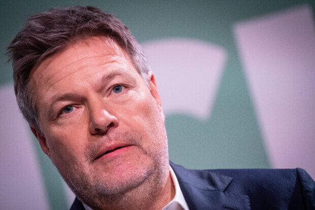 Habeck: Ami, go home!