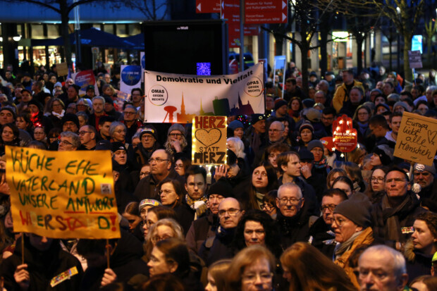 Gegen-Rechts-Demos schaden Rot-Grün – und nützen der Linkspartei