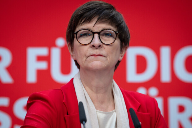 Halte durch, Saskia, halte durch