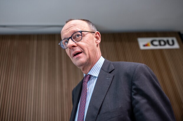 Da Merz der Kompass fehlt, dreht er sich in alle Richtungen