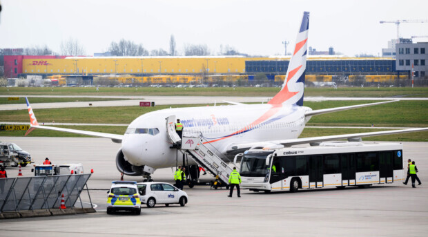 Polen setzt Asylrecht aus – Deutschland flliegt weiter Afghanen ein