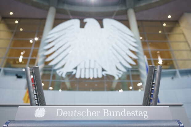 Wird die Arbeit des neuen Bundestags bewusst verzögert?