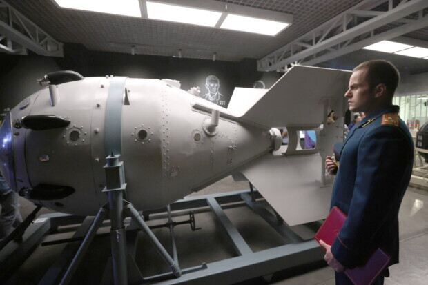 Der irreale Wunsch nach der deutschen Atombombe