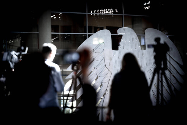 Der Übergang von Demokratie in „unsere Demokratie“