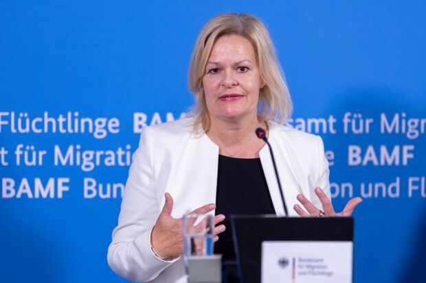 84.000 Zweitanträge von Migranten mit EU-Asylstatus unter Nancy Faeser