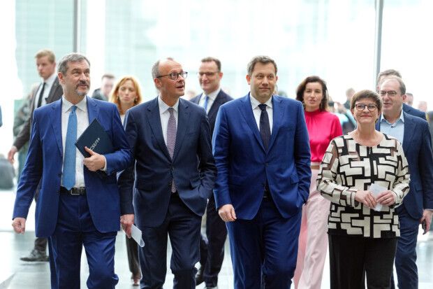 Fahrplan in die sanfte Diktatur