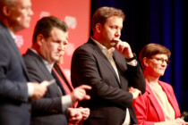 SPD stimmt für Koalition mit CDU und CSU – ohne echte Mehrheit