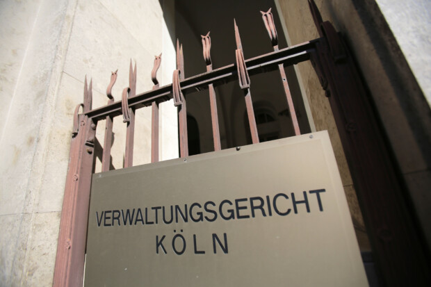 Köln: Verwaltungsgericht hält Warnung vor Transideologie für jugendgefährdend
