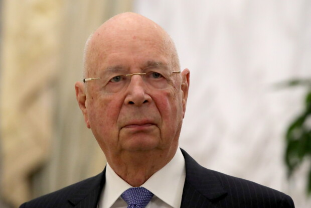 WEF in Davos: Klaus Schwab gibt Führung überraschend ab