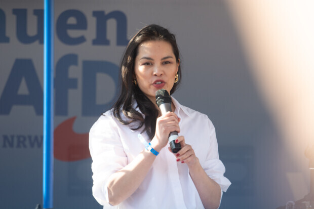 Anna bleibt nicht allein zu Hause