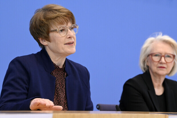 Wirtschaftsweise warnen Merz und Klingbeil vor der Konsumfalle