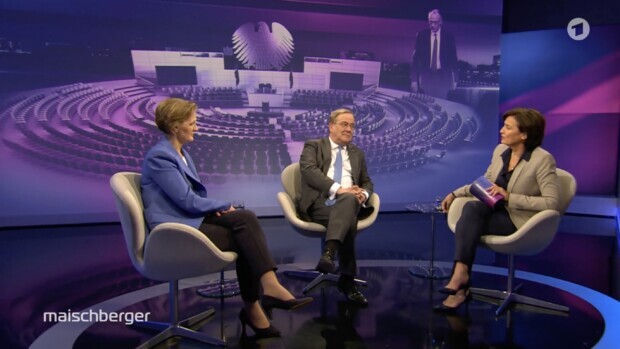 Beim Wort „Attentate“ unterbricht Maischberger sofort