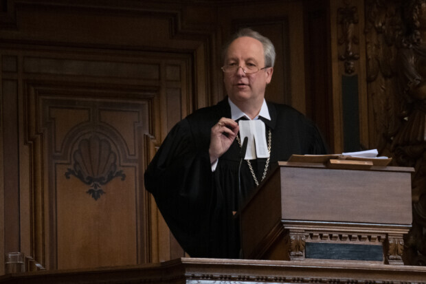 Kirchen sabotieren im Zusammenspiel mit NGOs das Recht