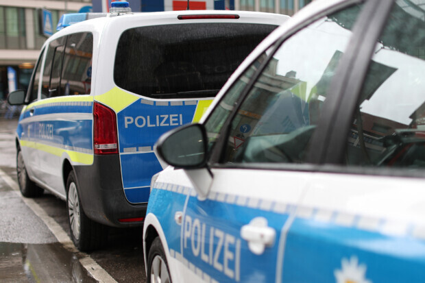 Bundesweite Polizeirazzien gegen „Hass und Hetze“: Kriminell ist, wer das Falsche sagt