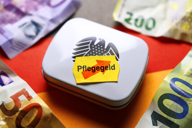 „So kann es nicht weitergehen”: Neue Lücke in der Pflegekasse