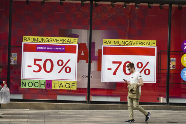 Einzelhandel auf Talfahrt: Der Modebranche geht die Luft aus