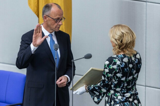 Der Demokratiesimulant und der Verfassungsrechtler