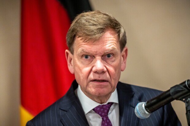 Aufnahme weiterer Afghanen angeblich „rechtlich verbindlich“