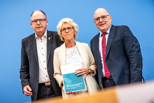 Kommission widersteht dem Druck von CDU, CSU und SPD