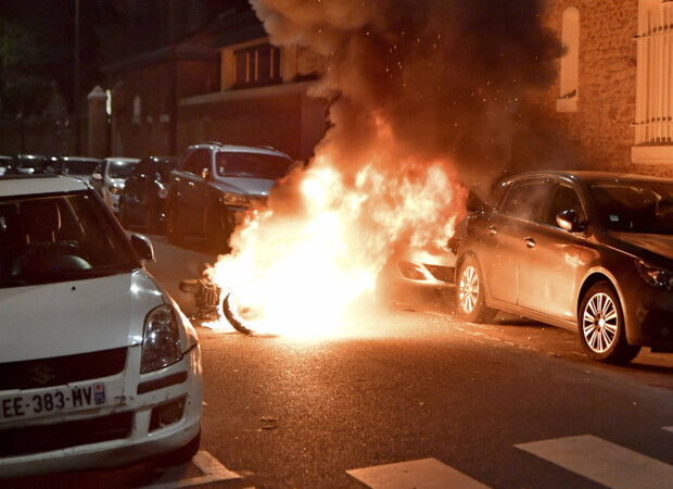 Frankreich: Vor Fußballsieg markierte Synagogen, danach Unruhen im ganzen Land