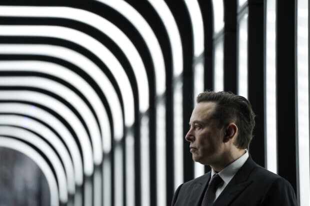 Hiobsbotschaften für Tesla-Chef Elon Musk – Umbruch in der Antriebstechnologie