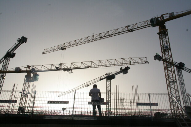 Baupreise und Sozialabgaben galoppieren davon