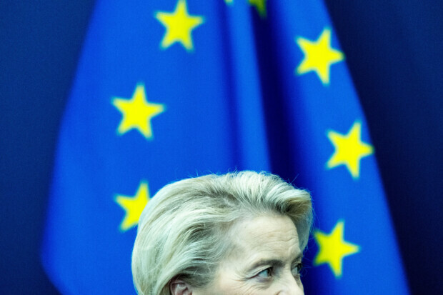 Misstrauensvotum: Zahl der Enthaltungen entlarvt bröckelnde Machtbasis von der Leyens