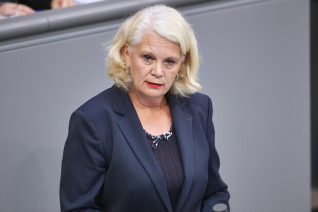 FAZ greift Kritikerin von Brosius-Gersdorf massiv an