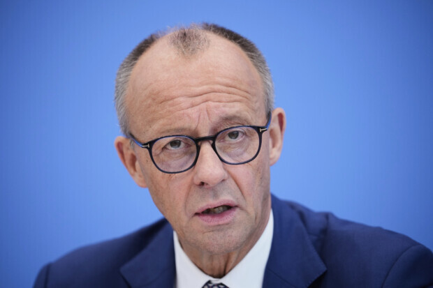 Merz rechnet mit Merkel ab: „Wir haben es offenkundig nicht geschafft“