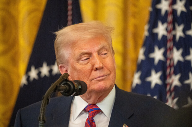 Auf Trumps Sparkurs: US-Kongress streicht Staatsgelder für Medien und Auslandshilfe