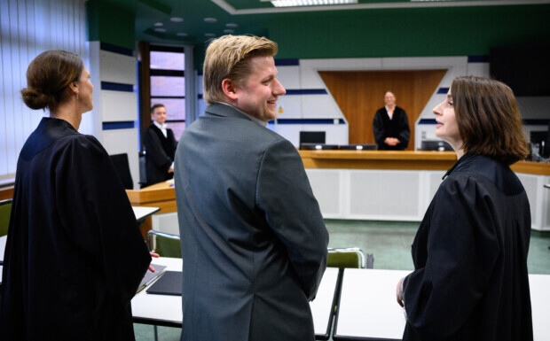 Freispruch für El Hotzo: Wenn Hass plötzlich als Satire gilt