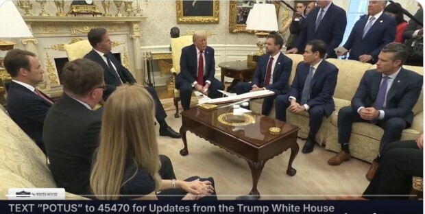 Trump will den Stellvertreterkrieg Ukraine beenden – Macron, Starmer und Merz fortsetzen