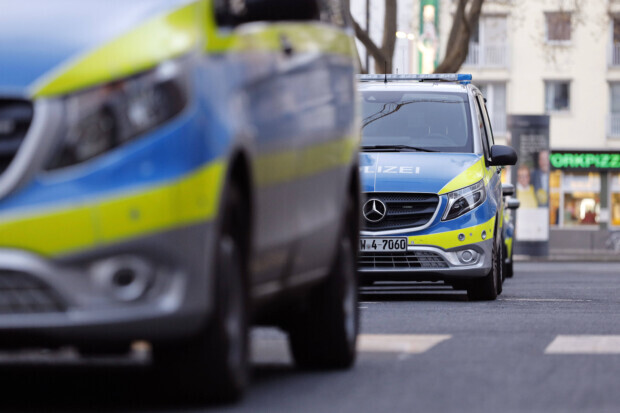 Hausdurchsuchung: Türkischstämmige Polizistin spionierte für Generalkonsulat der Türkei