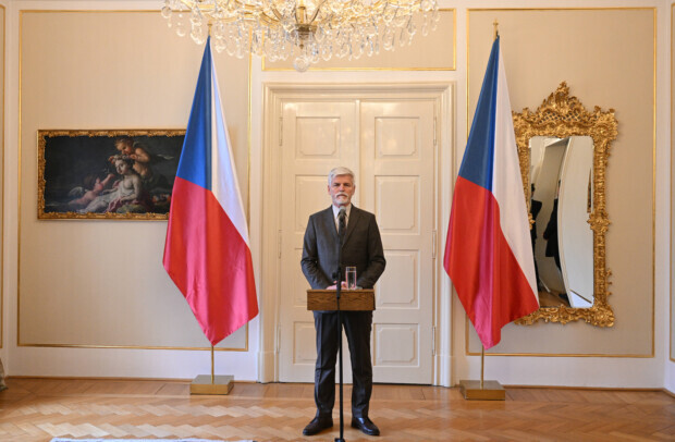 Tschechischer Präsident unterzeichnet Gesetz, das kommunistische Propaganda unter Strafe stellt